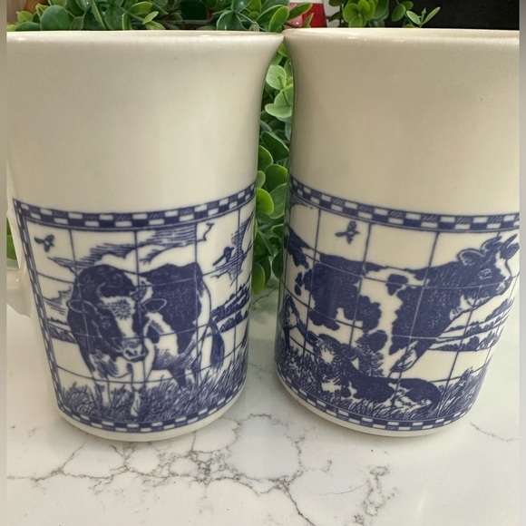 VTG  Churchill England Blue and Off White Holstein Cow Coffee Mugs (2) - Picture 2 of 6